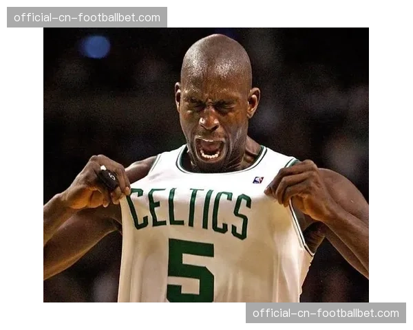 观点:在“小球时代”的尾声,重型中锋与低位防守的回归是否已是必然趋势? 观点:在“小球时代”的尾声,重型中锋与低位防守的回归是否已是必然趋势?